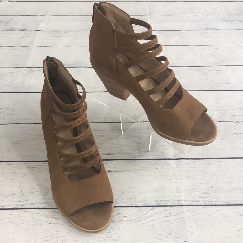 Eileen Fisher James Leather Strappy Zip-up Sandals